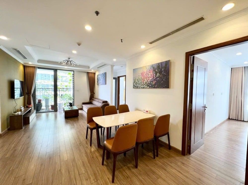 undefined Bom Homestay Vinhomes Times City 5