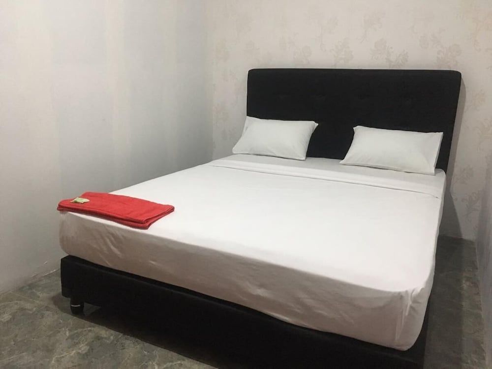 Coconut Hotel - Hostel Standard Double Room (Fan) 2