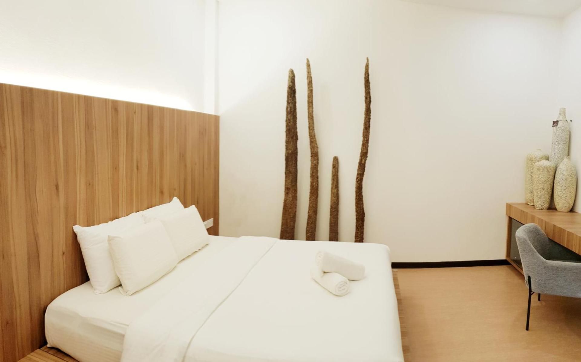 Lot 33 Boutique Hotel Standard with 1 King Bed