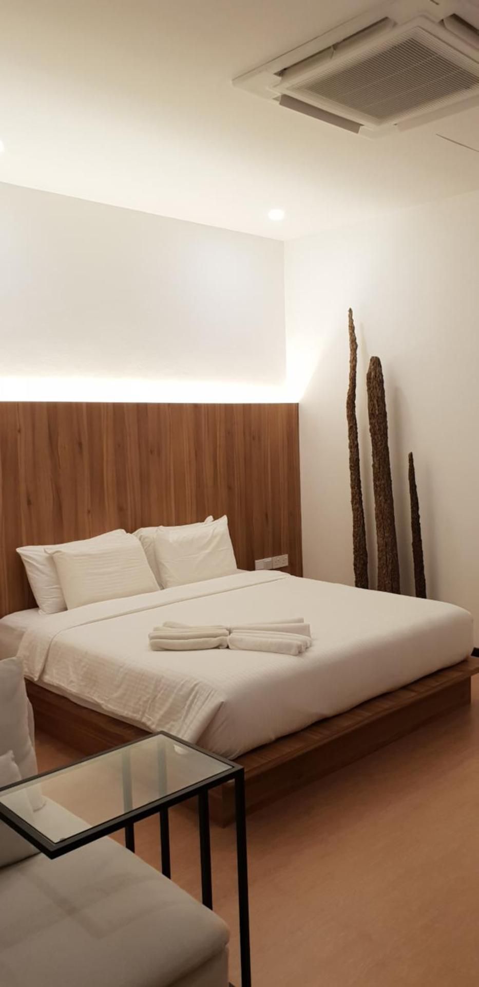 Lot 33 Boutique Hotel Standard with 1 King Bed 2