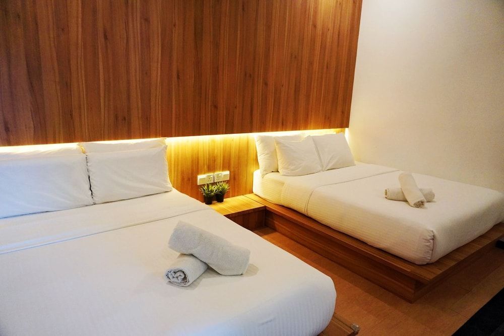undefined Lot 33 Boutique Hotel 5