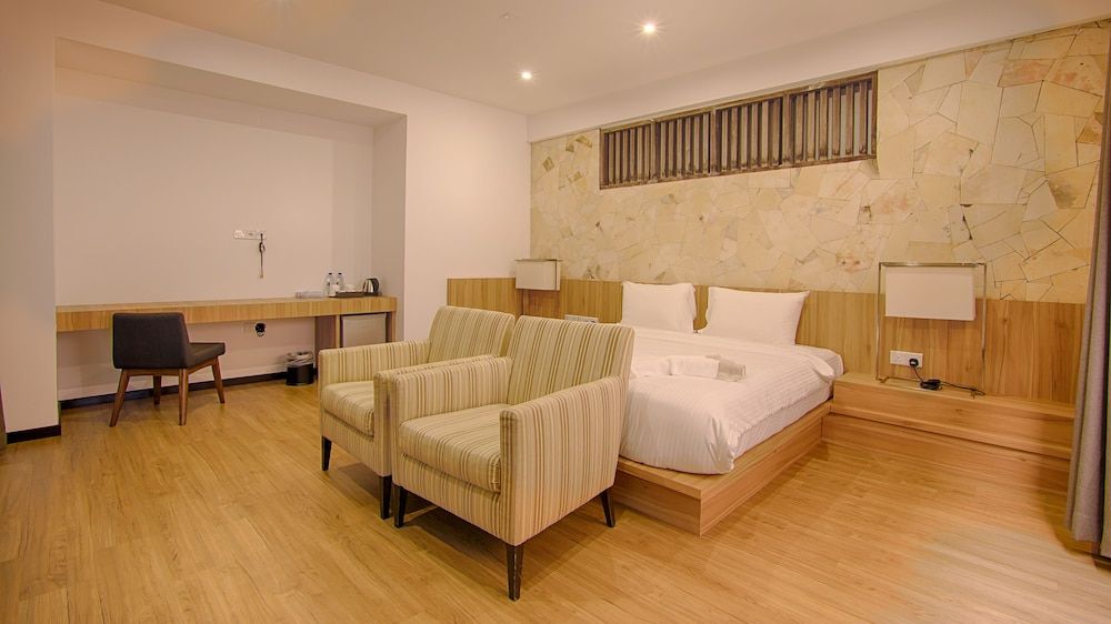 Lot 33 Boutique Hotel Executive Room 3