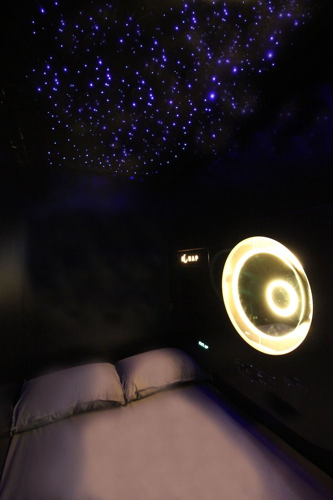 The Nap Tsim Sha Tsui First Class Sleeping Pod, Mixed 5