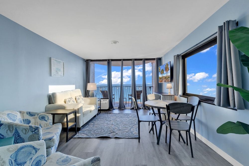 Palms Resort by Hosteeva Classic Condo, 1 Bedroom, Balcony, Ocean View 12