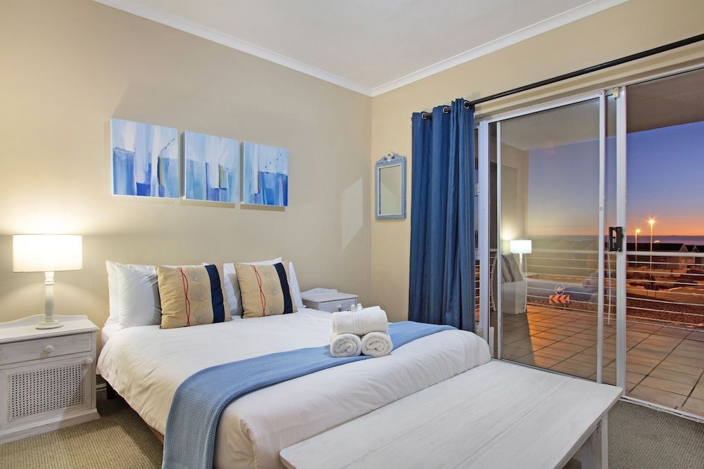 undefined Dolphin Ridge 108 8