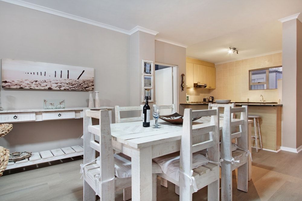 undefined Dolphin Ridge 108 4