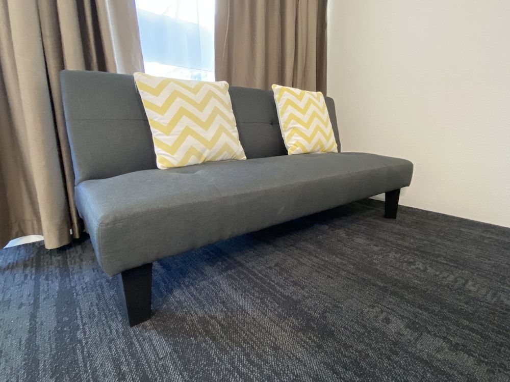 Warrina Motor Inn Wodonga CBD Executive Room, 1 King Bed, Non Smoking, Balcony (3 1/2 Star Delux Room) 17