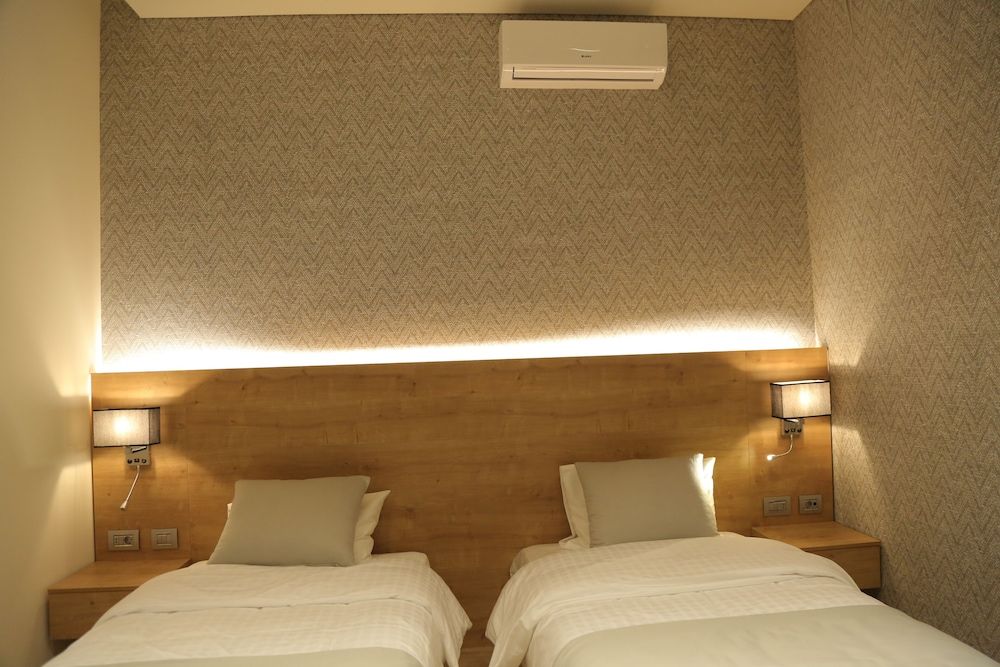 Twinz Hotel Standard Double or Twin Room 2