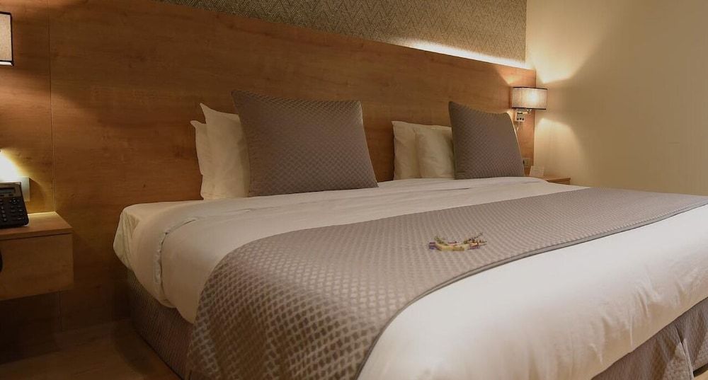 Twinz Hotel Standard Double or Twin Room 3