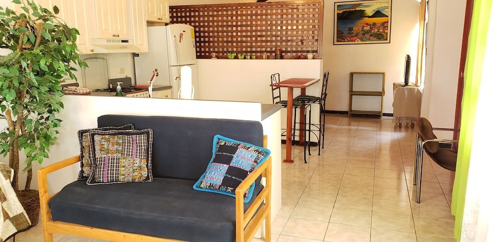 Jabel Tinamit Hotel & Villas Deluxe House, 1 Queen Bed 4