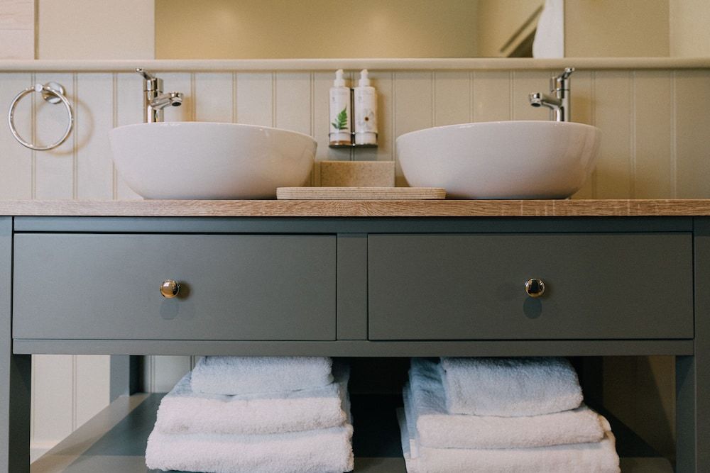 The Pointer Superior Double Room, 1 King Bed 7