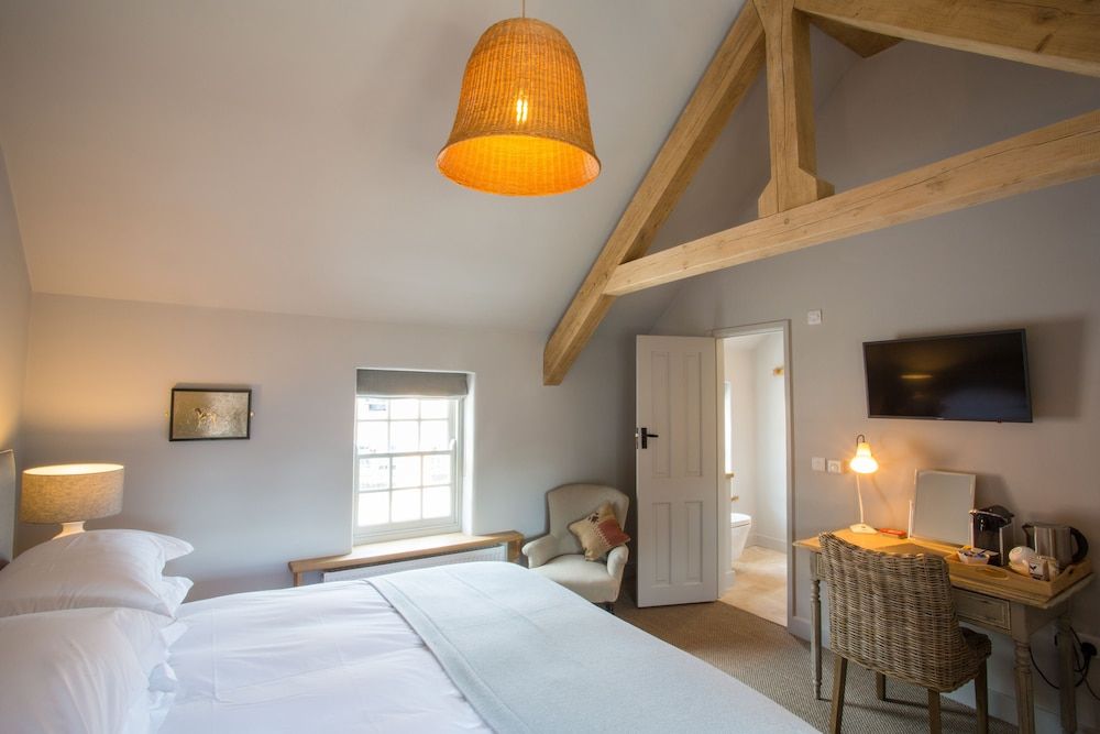 The Pointer Standard Double Room, 1 King Bed 5