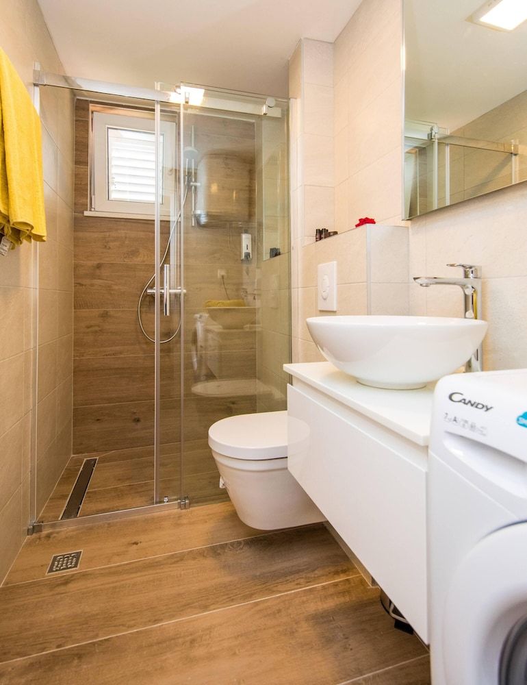 Apartment Velvet Studio (Studio Apartment with Hot Tub) 9