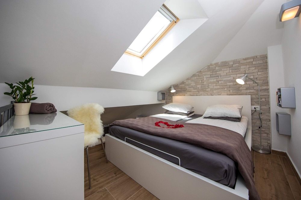 undefined Apartment Velvet