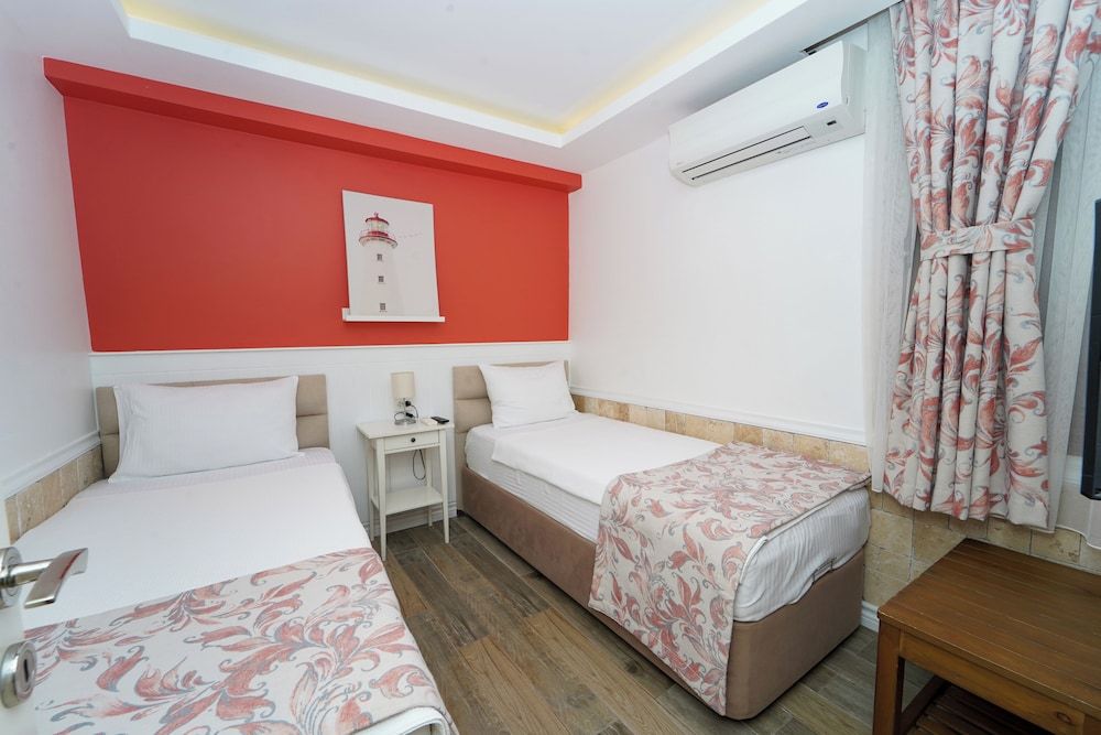 Sigacik Kalyon Otel Family Room 3