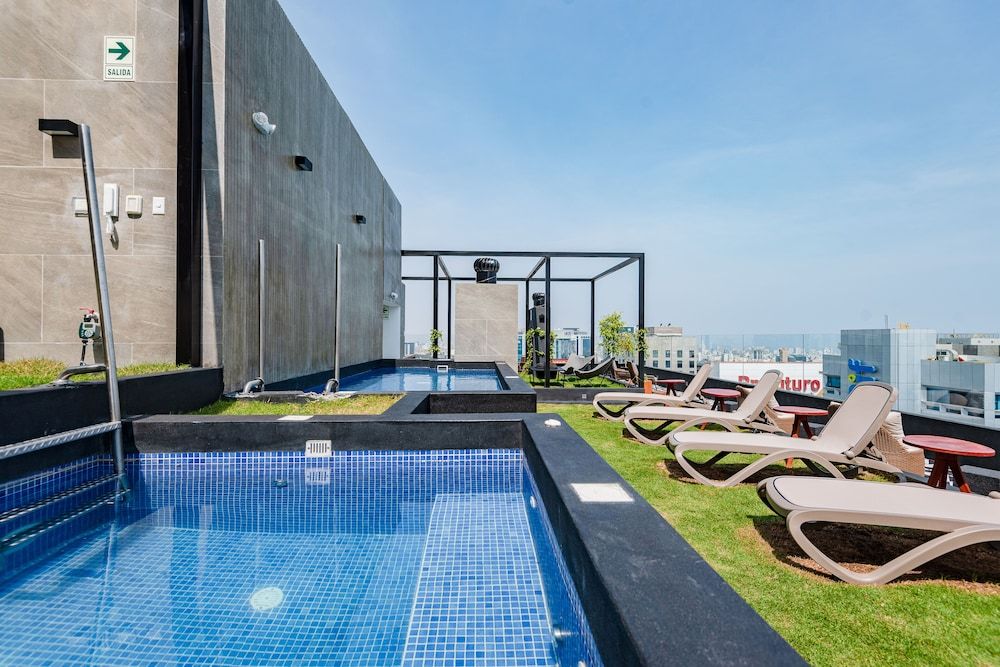 undefined Trendy Host Alta San Isidro 3