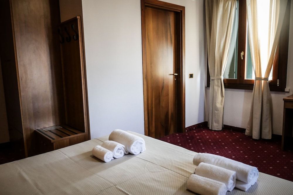 Villanova Hotel Classic Double or Twin Room 2