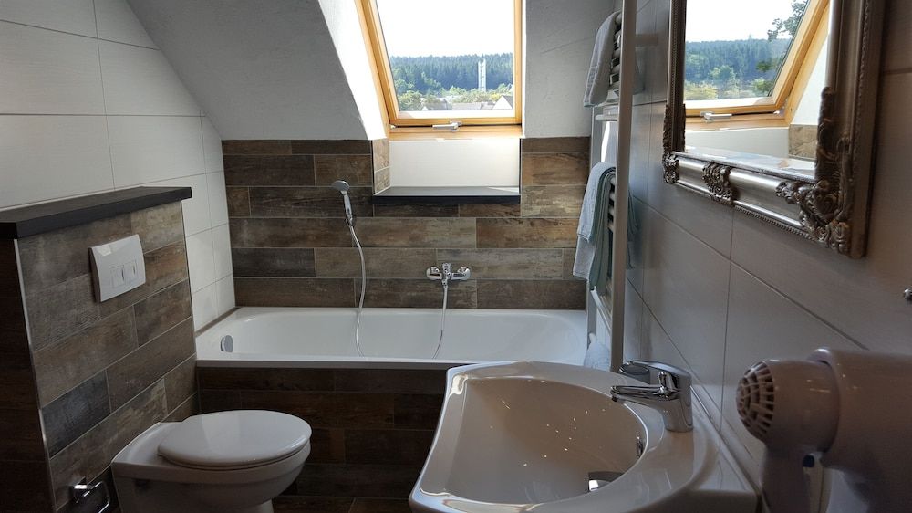 Hotel Schöne Aussicht Superior Double Room, Private Bathroom 11