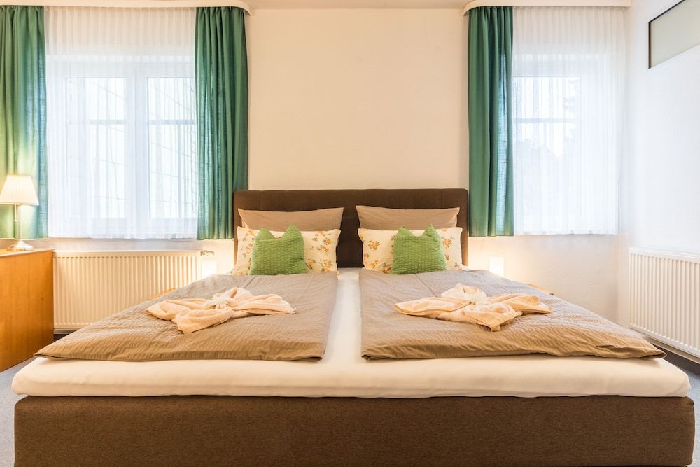 Hotel Schöne Aussicht Superior Double Room, Private Bathroom 2