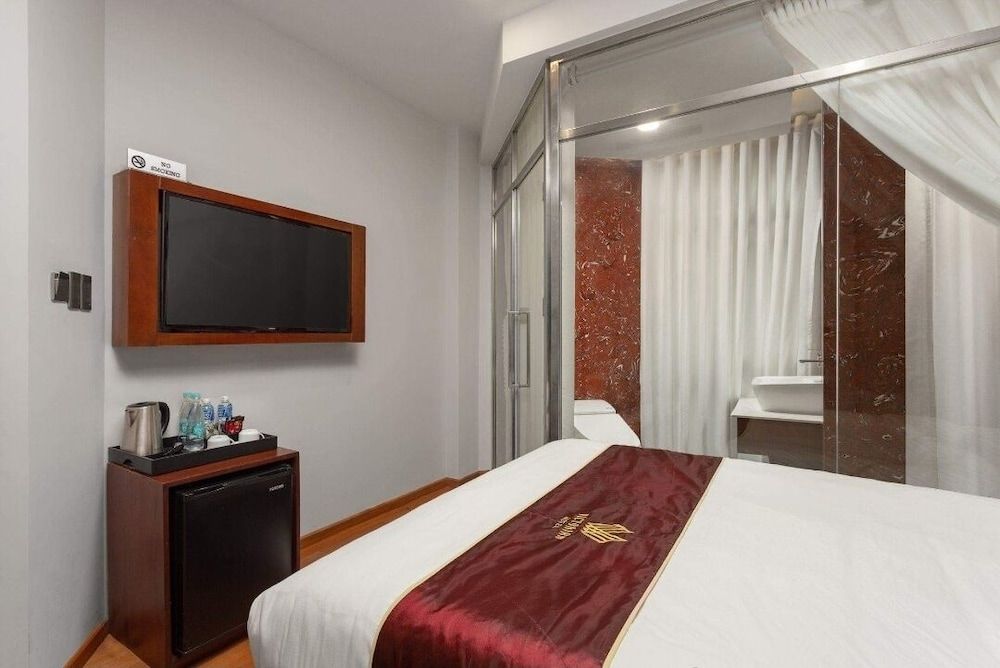 Victorian Hotel Deluxe Double Room, 1 Double Bed 20