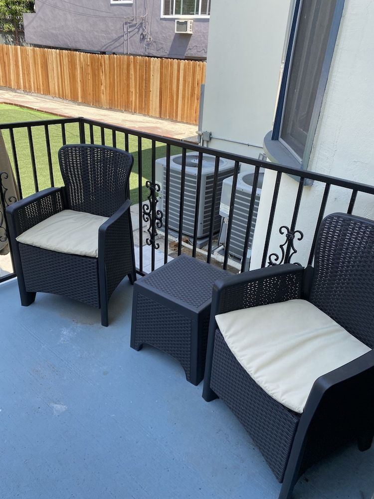 undefined The Wilshire Metro 2