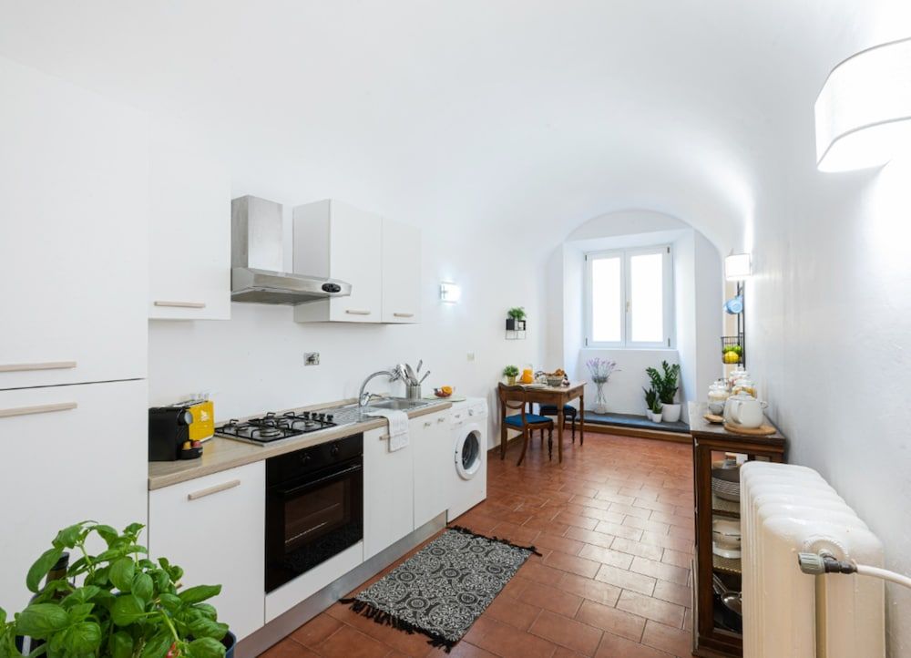 undefined Historic Apt - Wifi - Ac - Top Location - Walk Everywhere 8