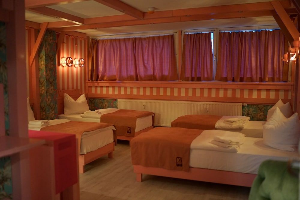 Mycologne Superior Studio, Private Bathroom 4