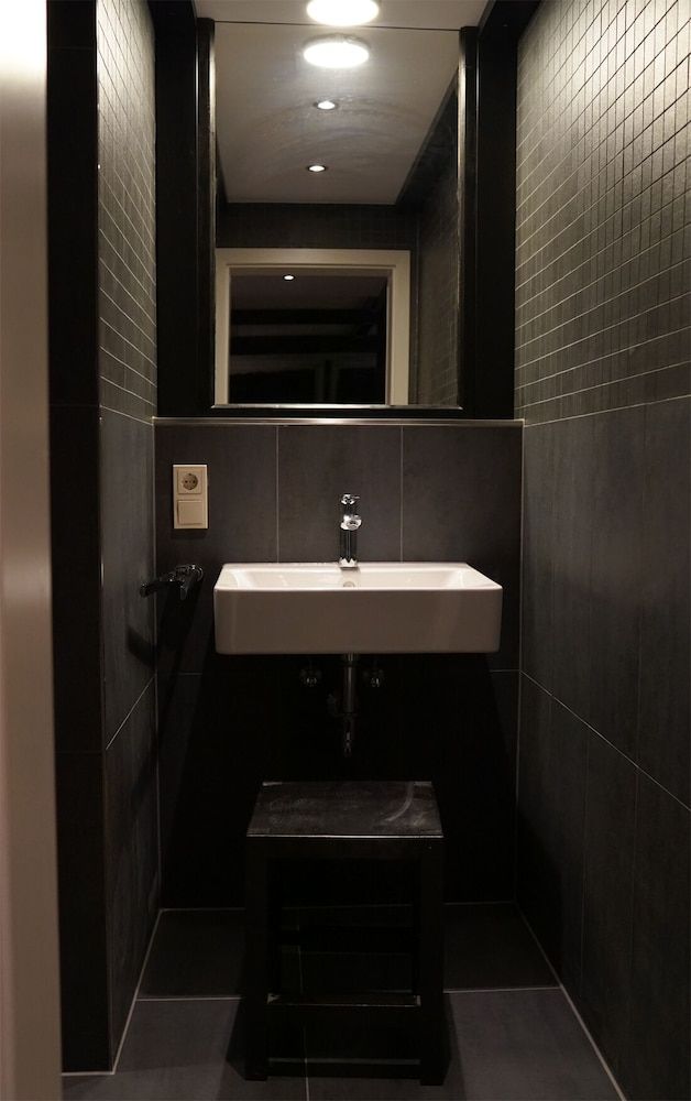 Mycologne Superior Studio, Private Bathroom 16