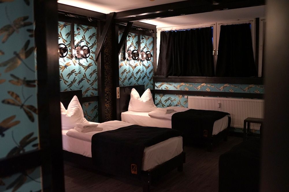 Mycologne Superior Studio, Private Bathroom 7