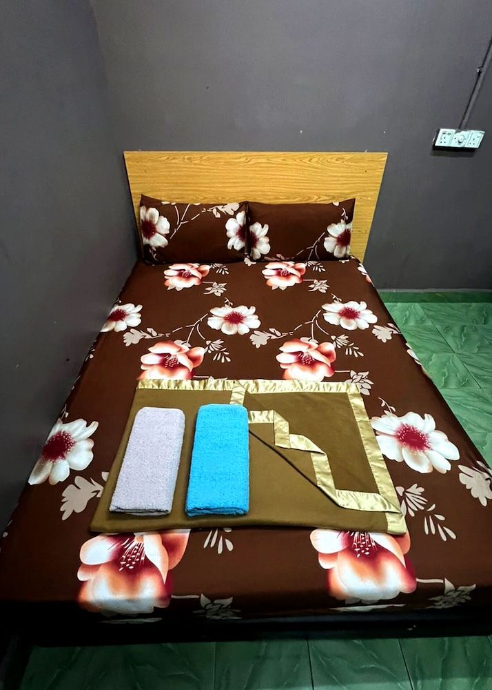 Kajang Star Hotel Double Room