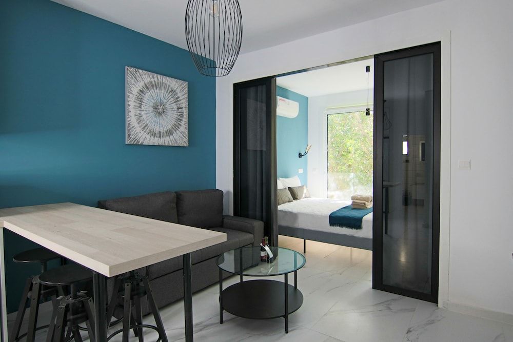 Junior Apartment