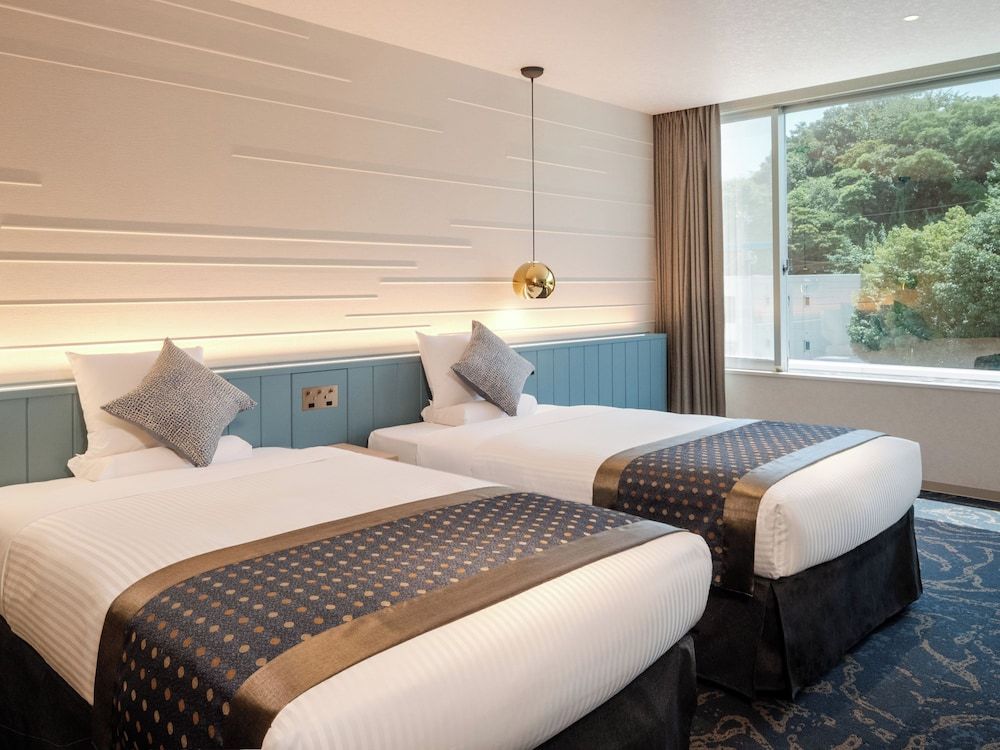 Deluxe Twin Room, Non Smoking (with Shower Booth)
