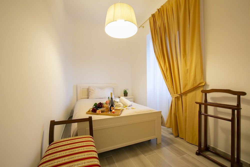 Family Apartment, 2 Bedroom, Lake or Mountain View, Lakeside