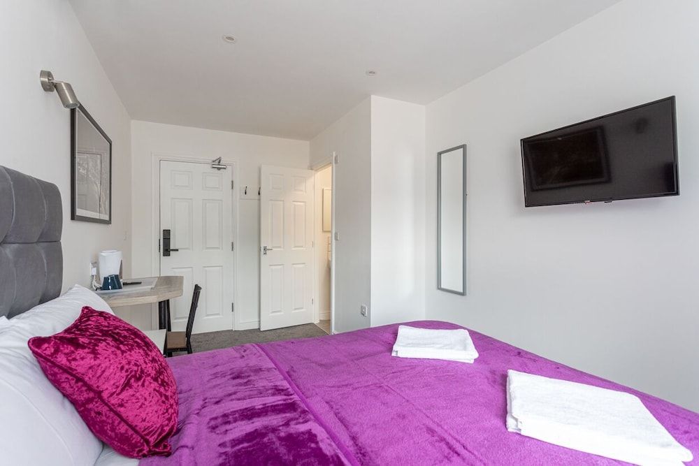 Dusties Hotel Standard Double Room, 1 Double Bed, Non Smoking, Ensuite 6