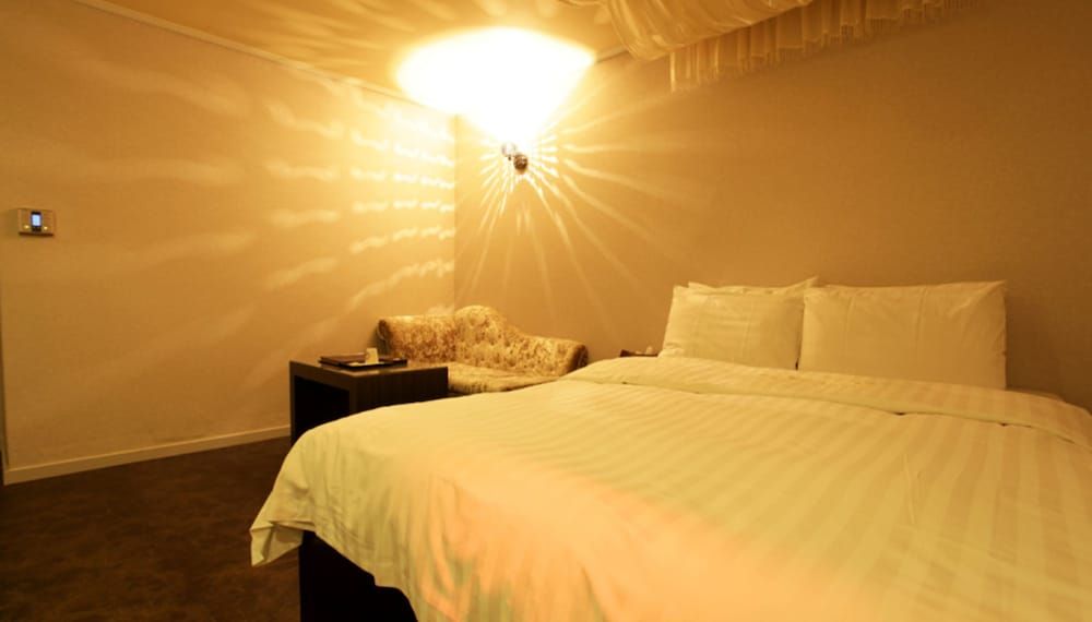 undefined Gugi Motel 10