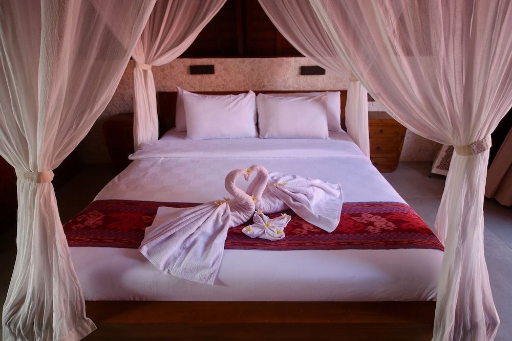 Jungle Paradise Superior Bungalow 2