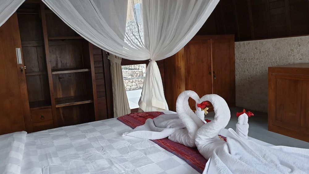 Jungle Paradise Superior Bungalow 2 3