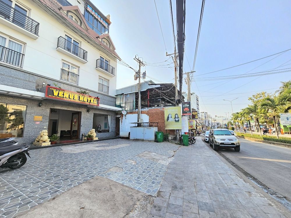 undefined Venus Hotel Phu Quoc 3