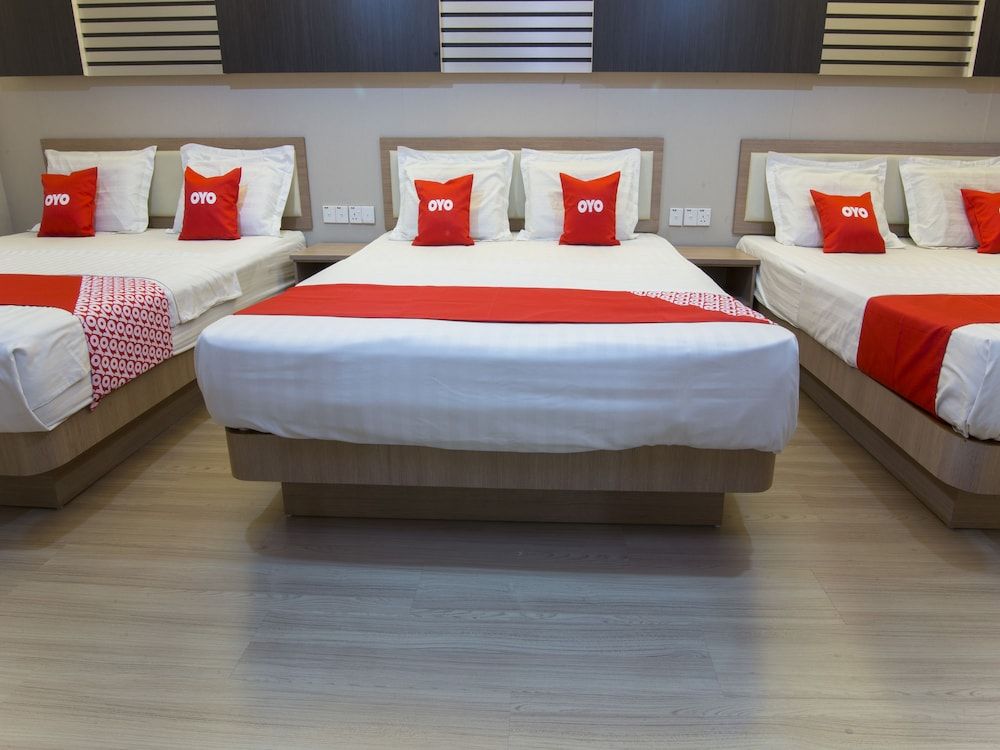 Valley View Hotel Family Double Room, Multiple Beds 2