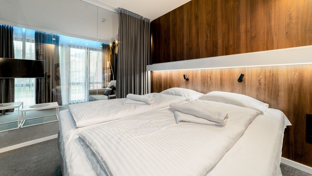 Apartment (4)
