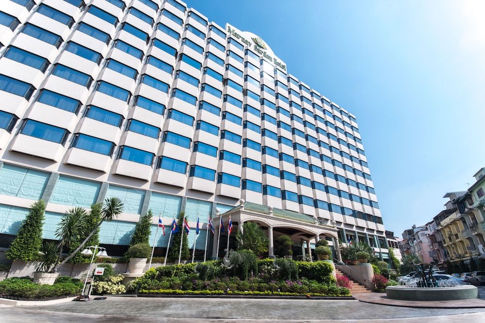 undefined Maruay Garden Hotel