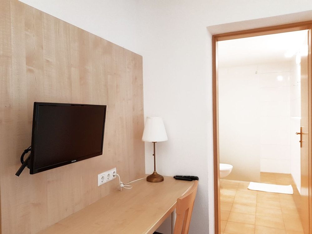 Pan Haus Bad Ischl Double Room, Mountain View 5