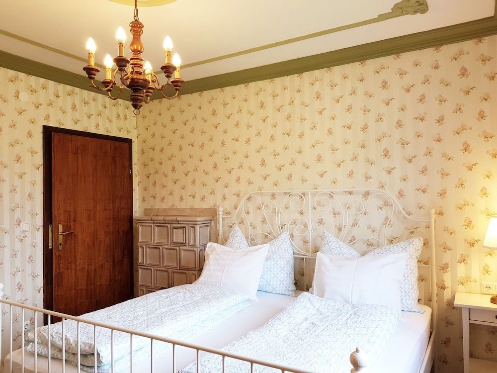 Pan Haus Bad Ischl Classic Suite, Mountain View 2