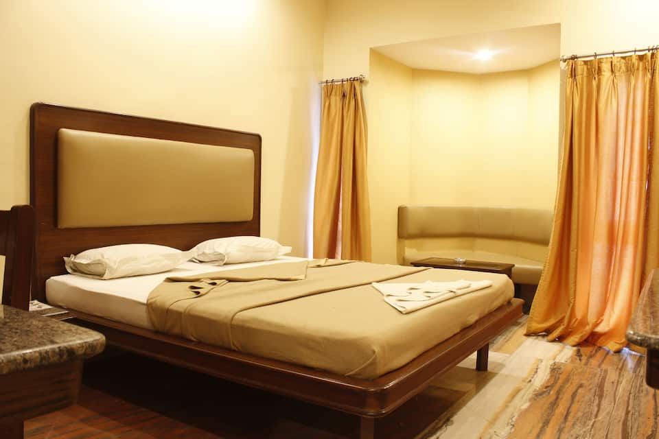 Hotel Rajmata Deluxe Non A/C Room 4