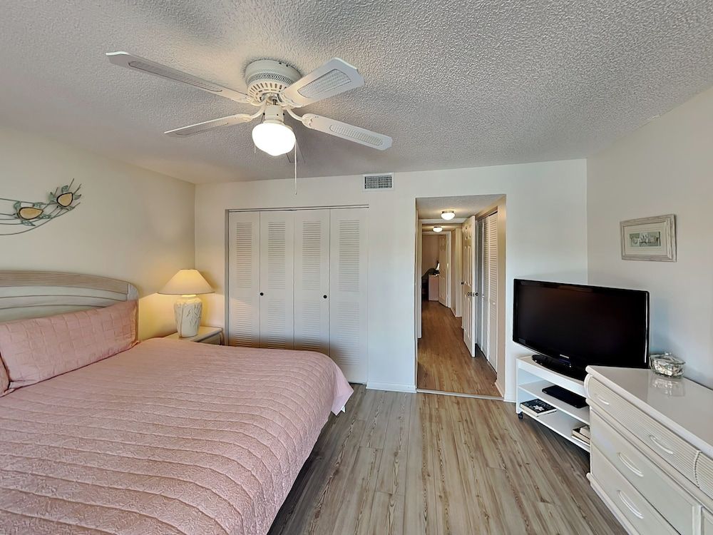 Condo (3 Bedrooms)