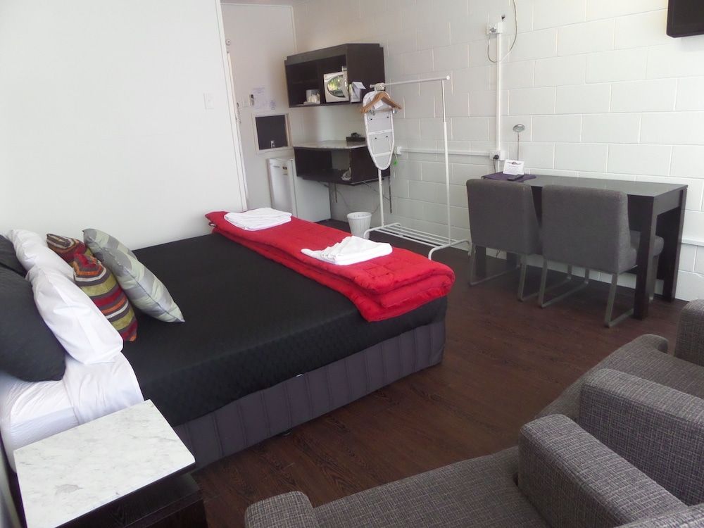 Motel Oasis Classic Suite, 1 Bedroom, Non Smoking, Kitchenette 3