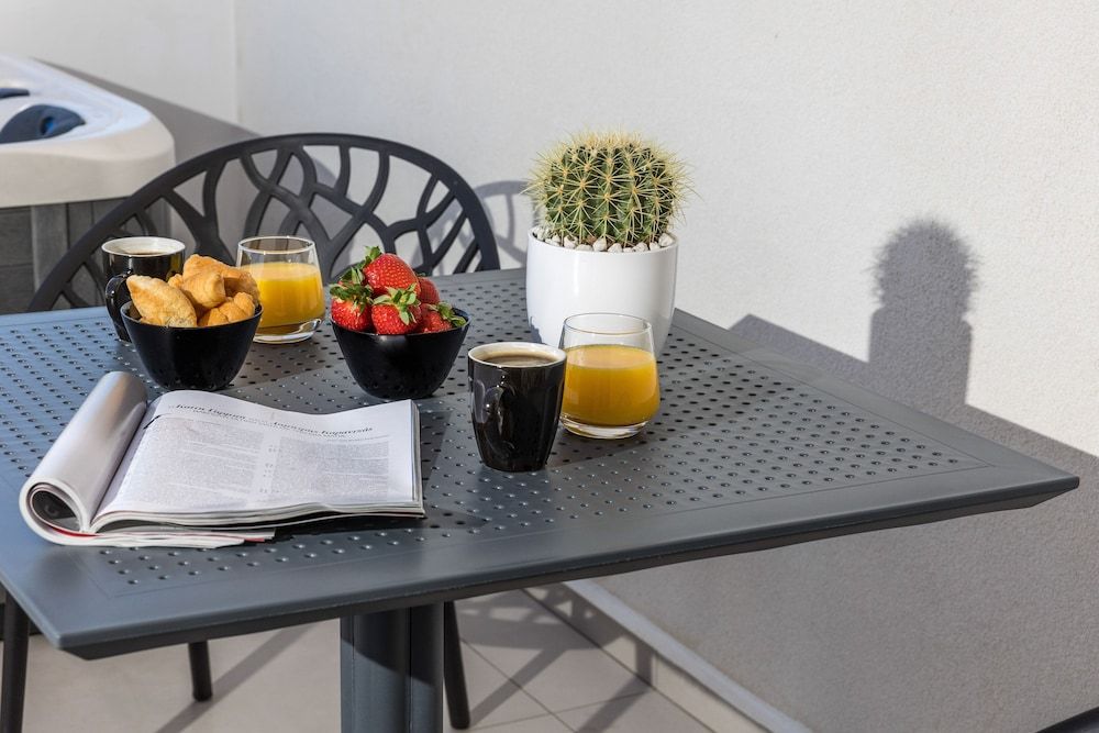 Alenor City Hotel Premier Triple Room 13