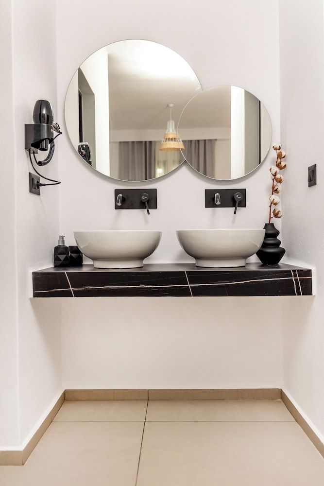 Alenor City Hotel Premier Triple Room 34