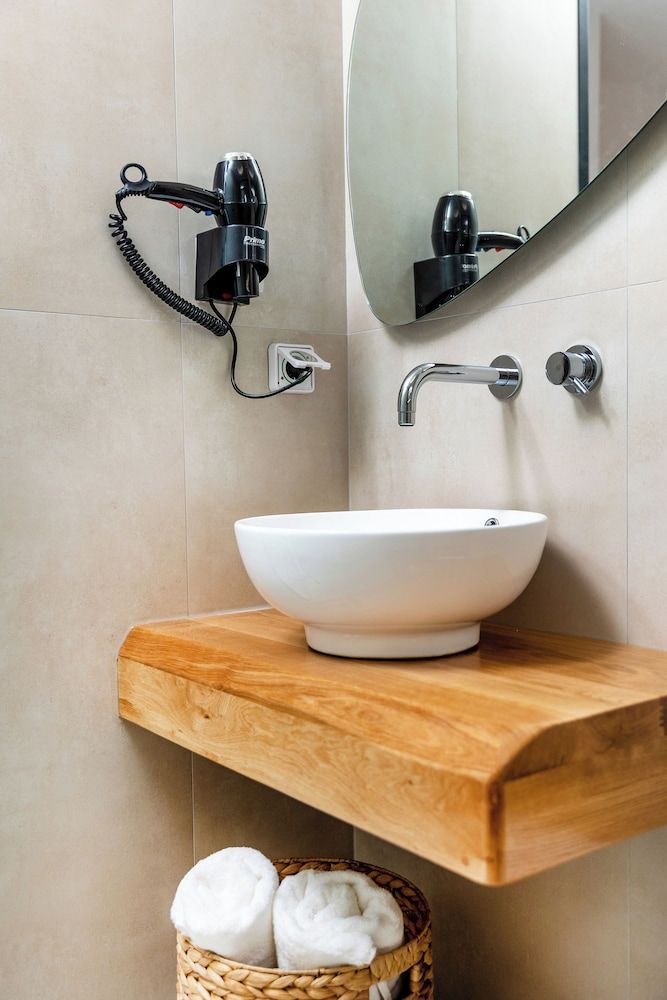 Alenor City Hotel Premier Triple Room 38