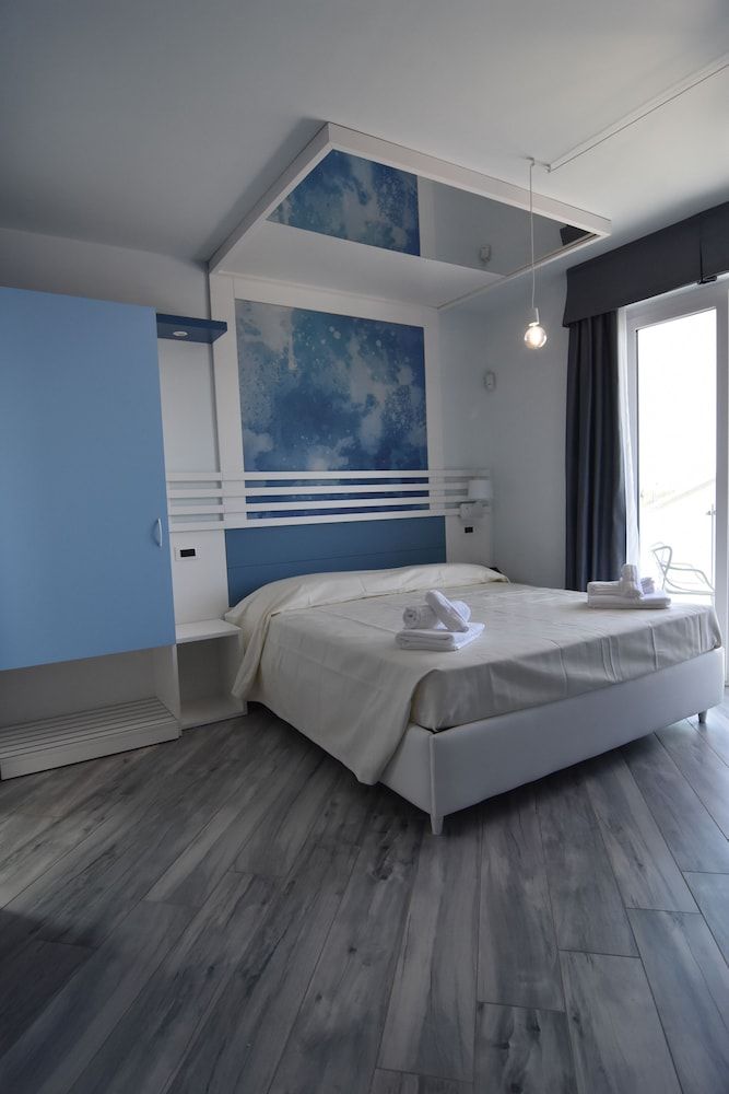 Basic Double or Twin Room